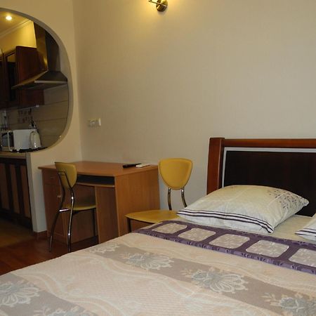 Comfortel ApartHotel Odessa Esterno foto