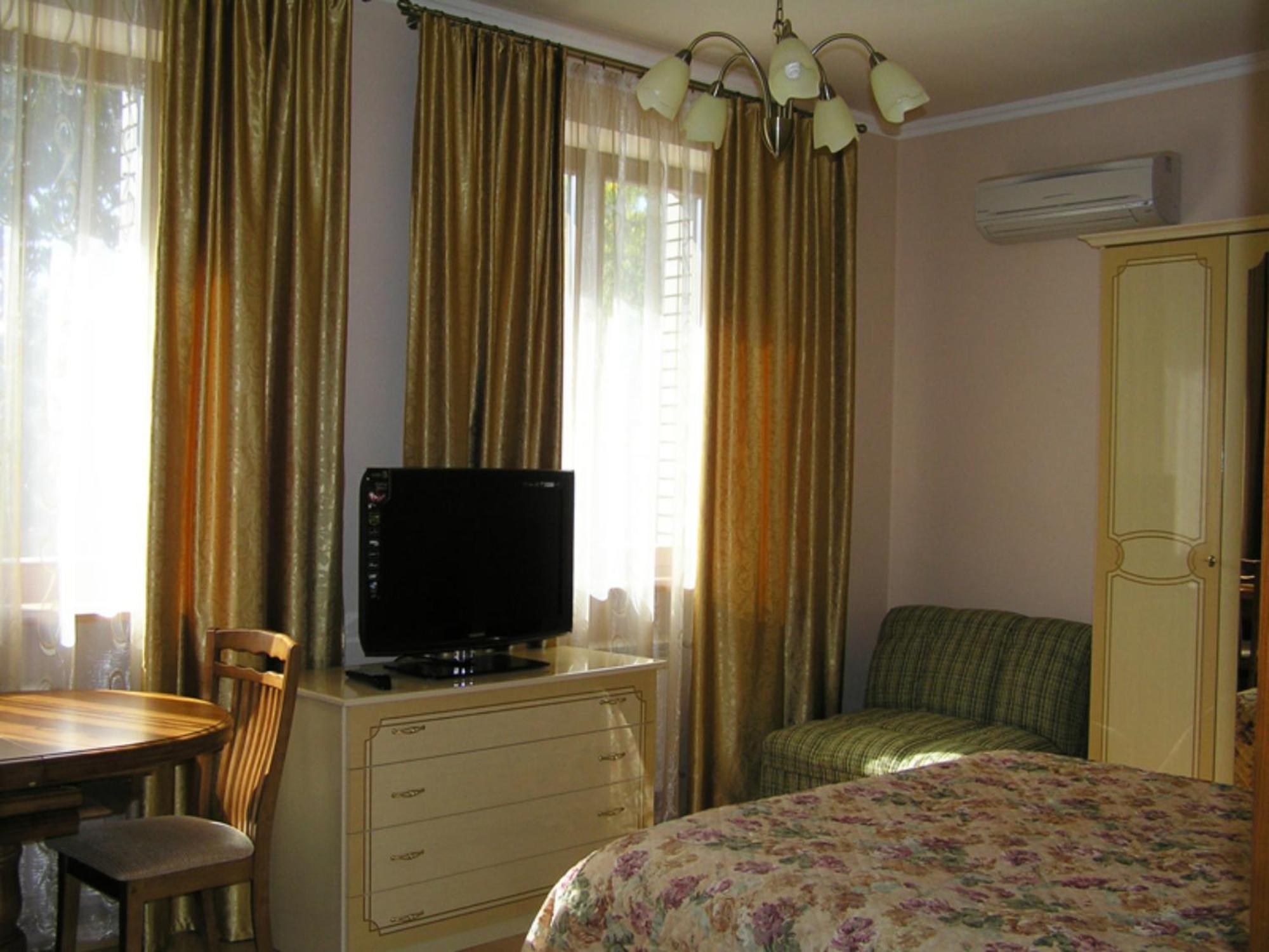 Comfortel ApartHotel Odessa Esterno foto